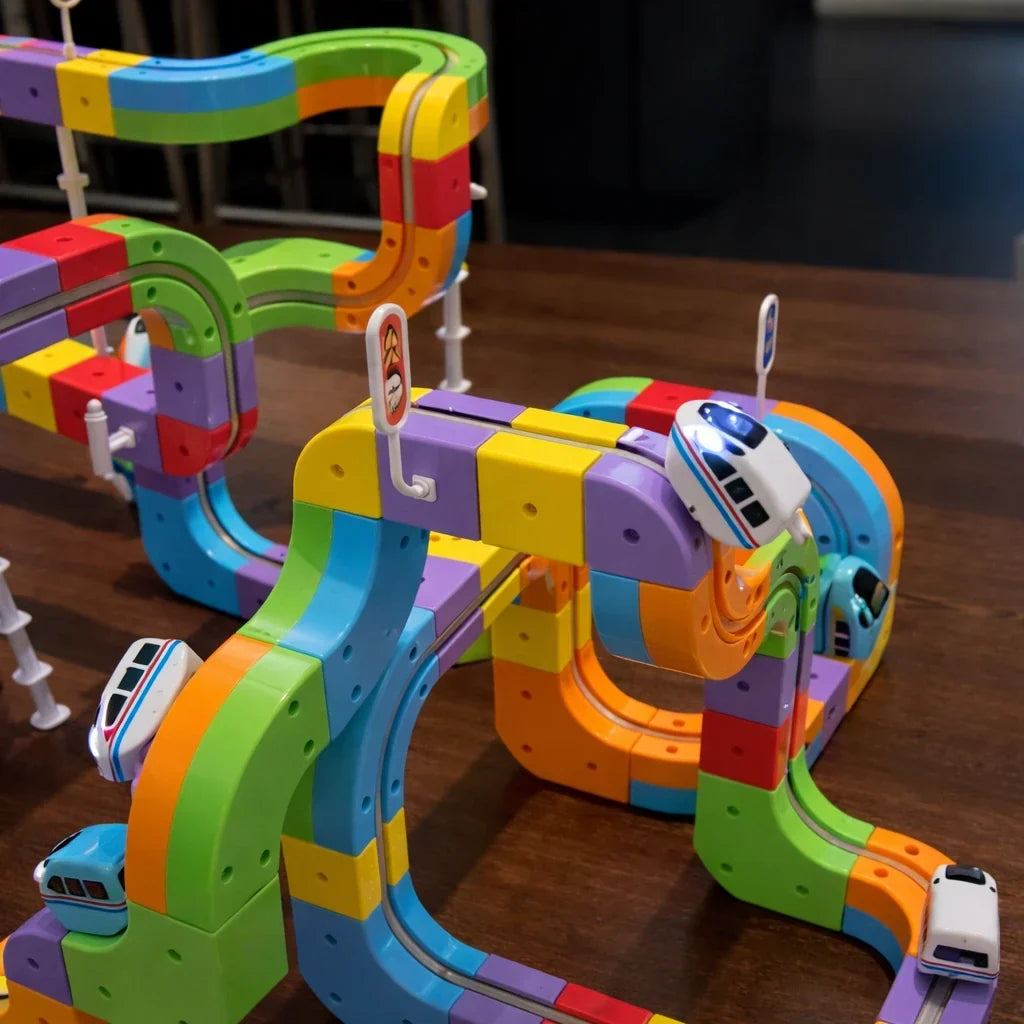 Motorized Train Track Set, Modular 3D Clip-Fit Pieces, Vertical Loops and Bridges, Creative Building Toy for Kids