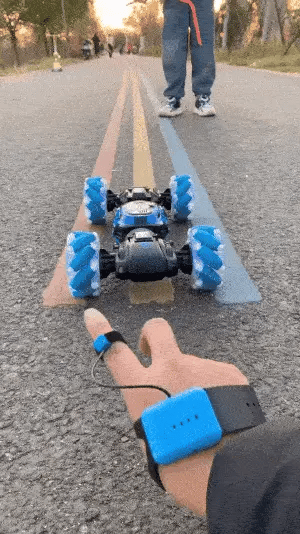 Gesture-Sensing Remote Control Car with LED Lights | Fun Racing Experience for Kids